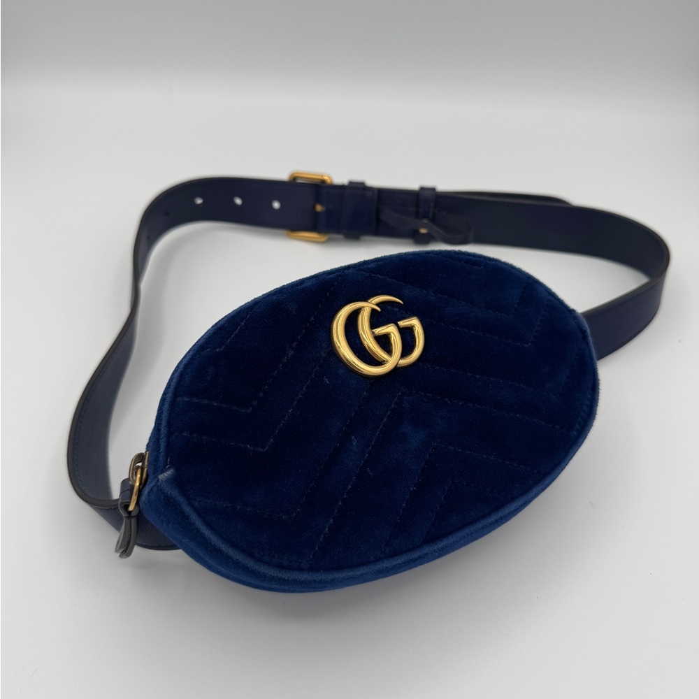 Gucci GG Marmont Matelassé Velvet Belt Bag